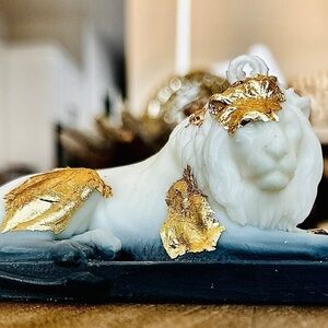 Organic Wax Creations: Captivating Scented‎ Candles, Art, and Fashion Hom…